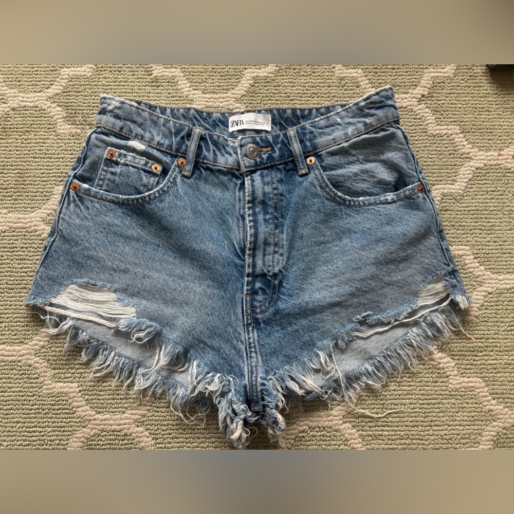 Zara Women's Distressed Blue Jean Shorts